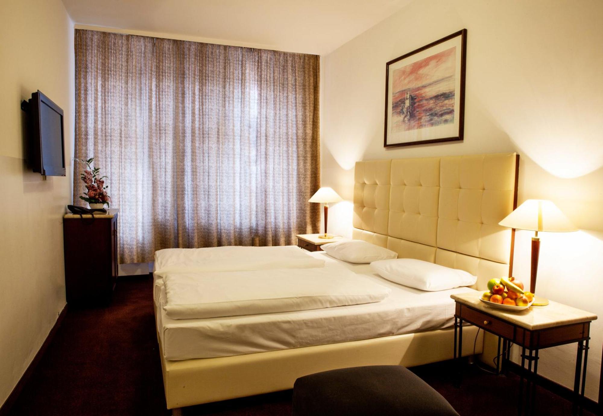 Hotel Prens Berlin Exterior photo
