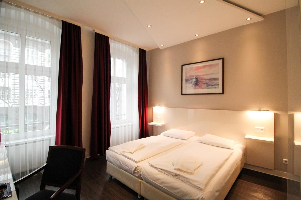 Hotel Prens Berlin Exterior photo